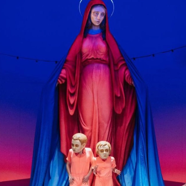 Die Eingeborenen von Maria Blut_1500x644 © Susanne Hassler